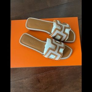 Hermes oran sandal